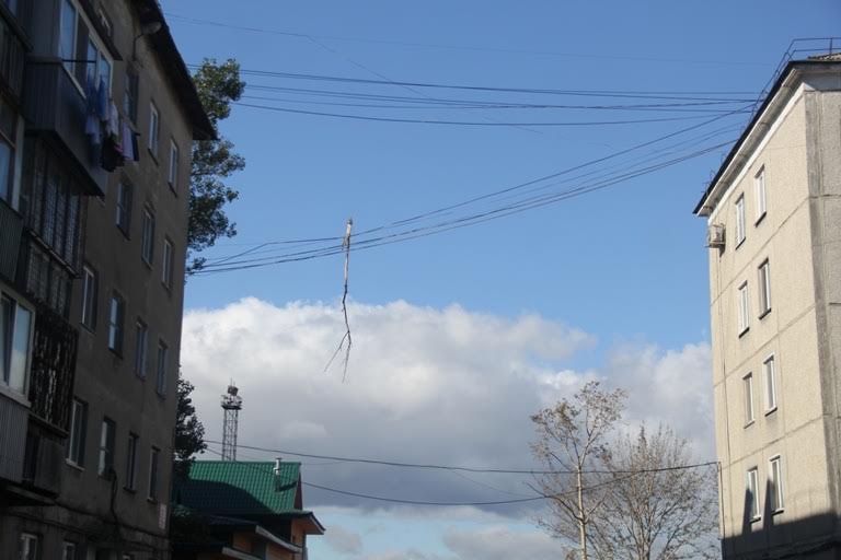 Без электроэнергии остаются около 18 тысяч сахалинцев