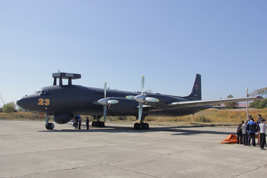 Противолодочный самолет Ил-38Н