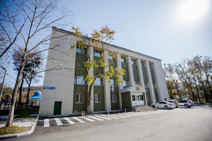 Городской бассейн Южно-Сахалинска стал доступнее для инвалидов-колясочников