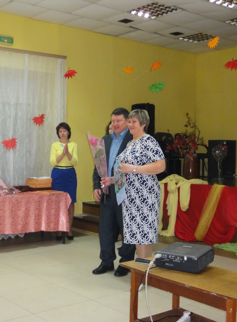 Премии главы Облученского района ЕАО вручил лучшим учителям Виктор Орёл