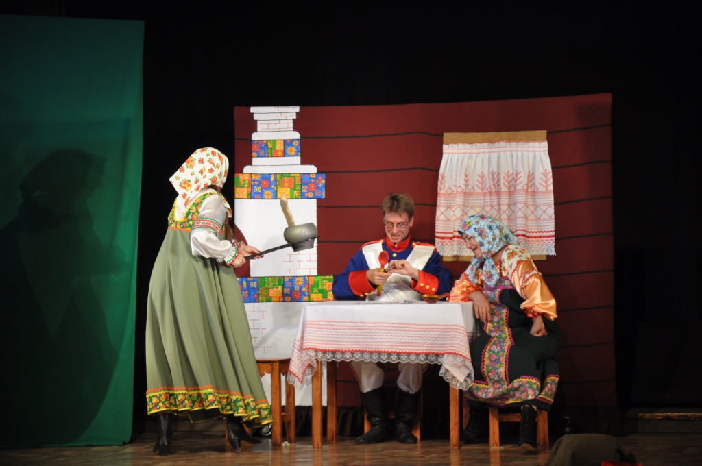 Биробиджанский театр кукол "Кудесник" открыл сезон новым спектаклем
