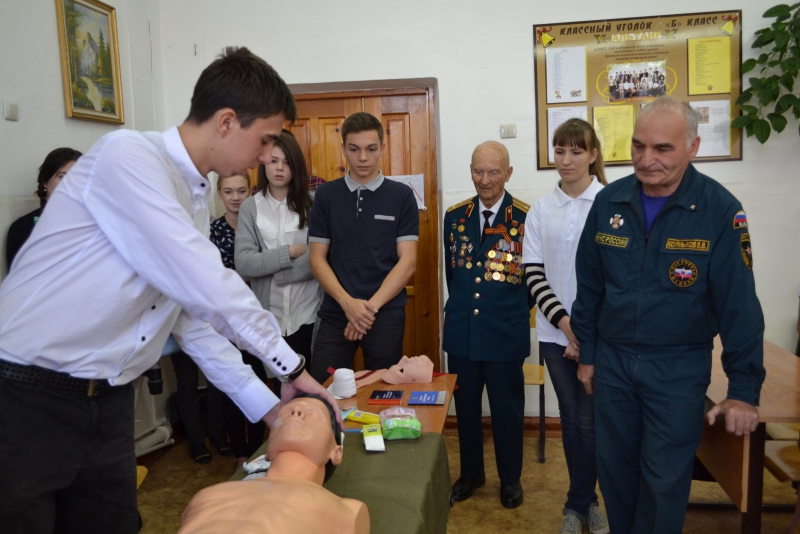 Школьники Хабаровска учились оказывать первую медицинскую помощь