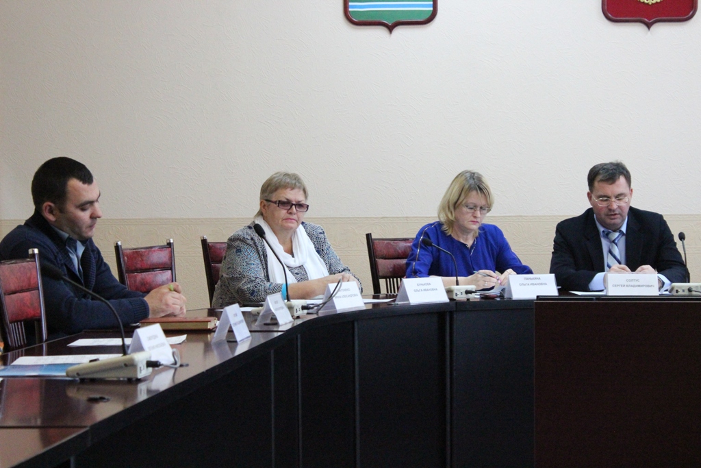 Круглый стол по переселению граждан из ветхого жилья