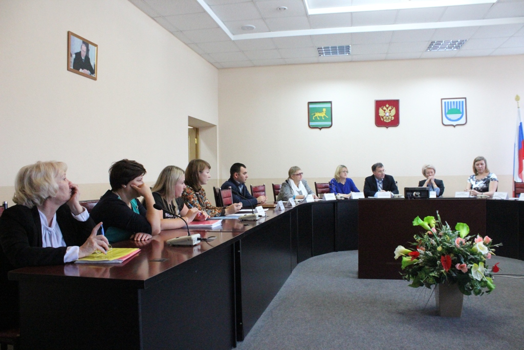 Круглый стол по переселению граждан из ветхого жилья