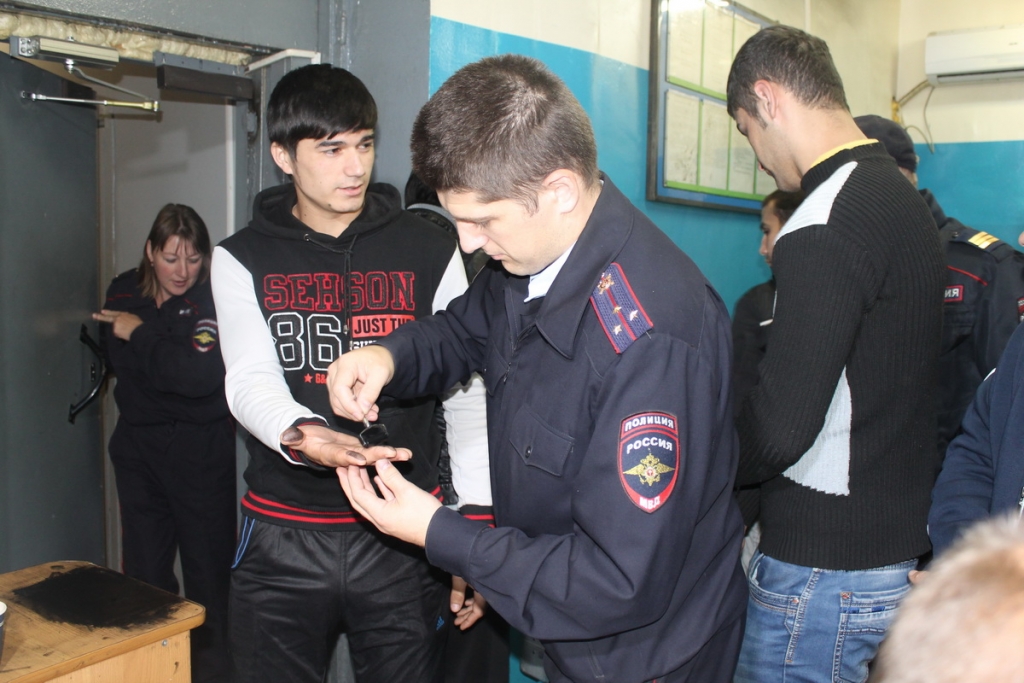 Более 50 граждан Узбекистана задержали в Приморье