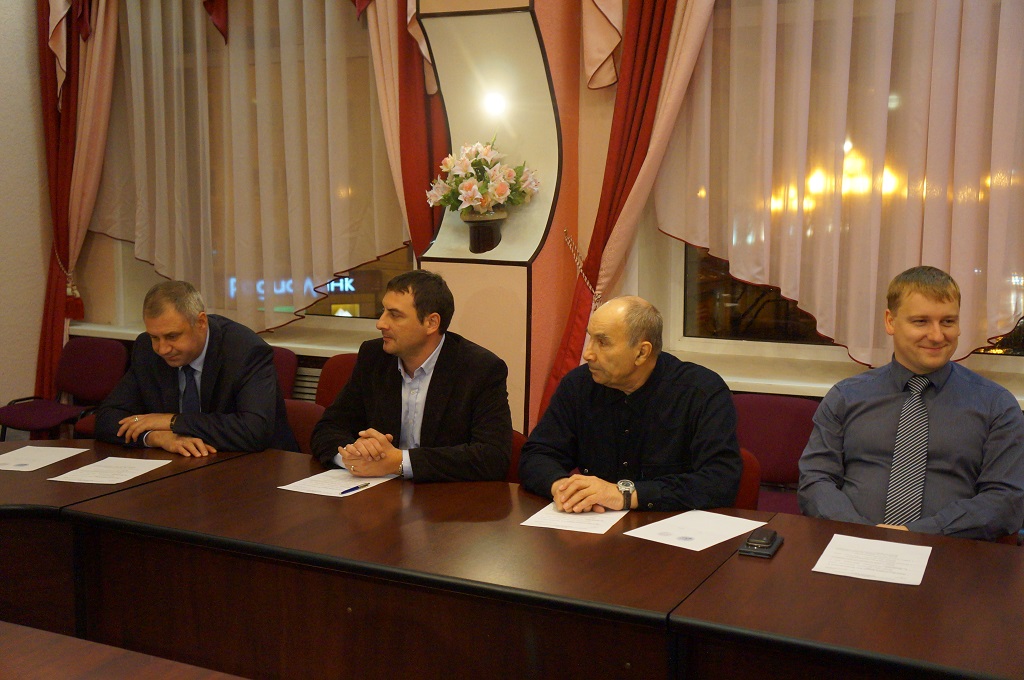 Члены Общественной палаты региона