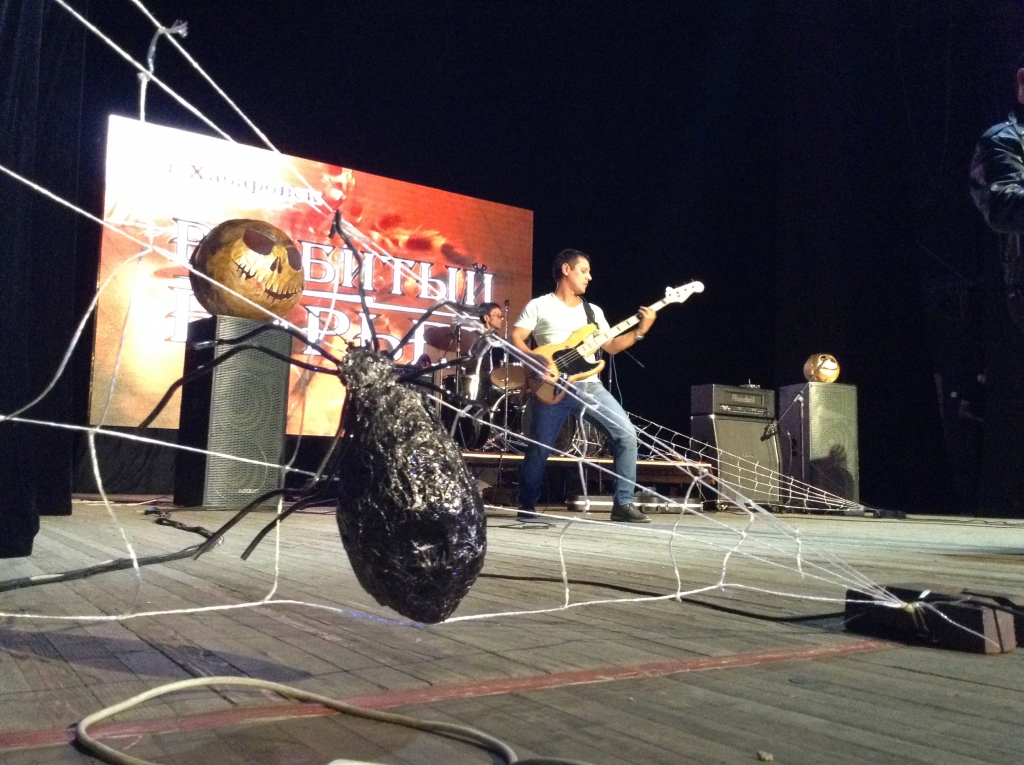 Мрачным шабашом обернулась "Паутина" для биробиджанских фанатов рока