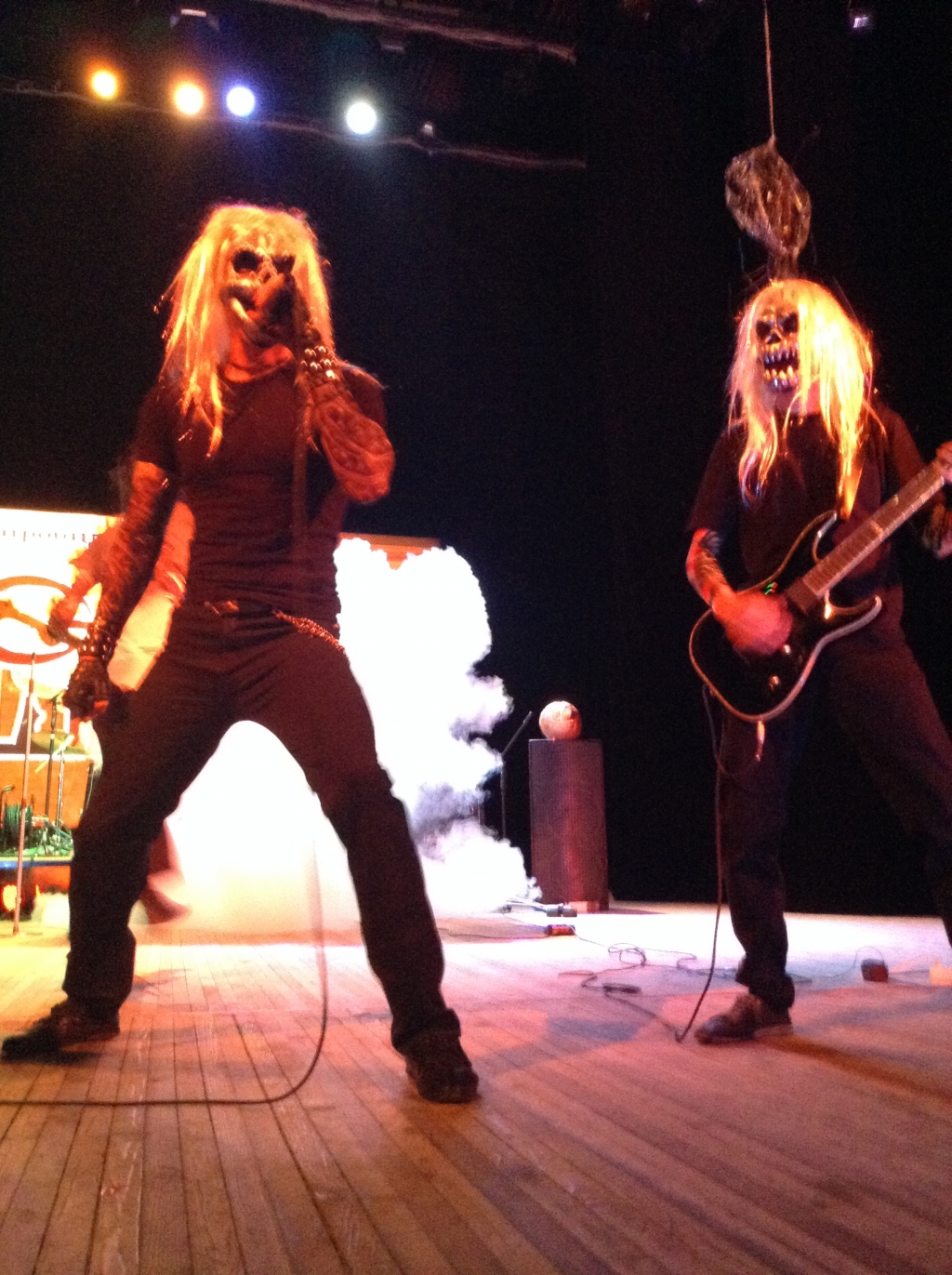 Рок-шабаш развернулся на сцене ГДК