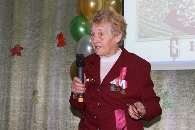 Первая выпускница Нина Попова