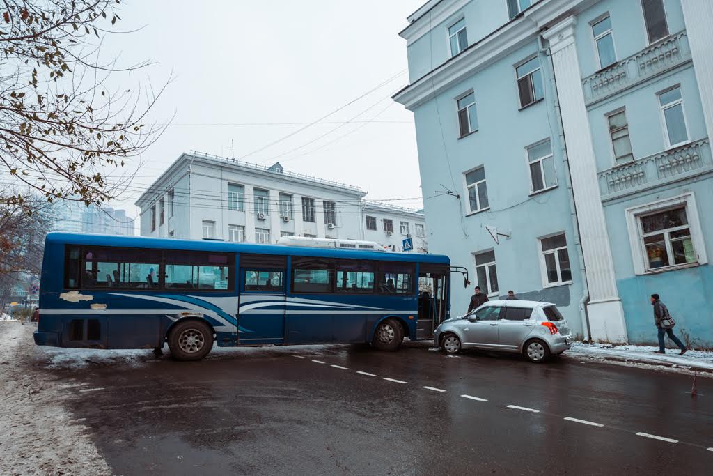 Автобус занесло