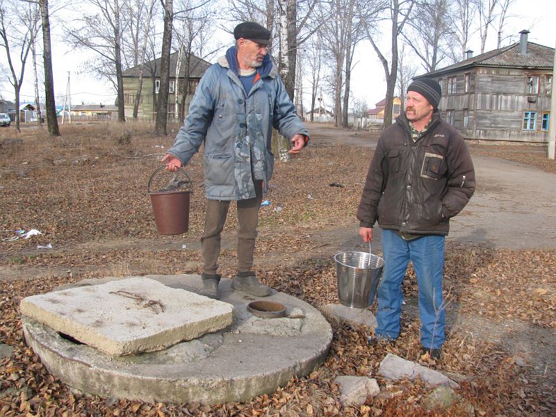 Колонку в частном секторе Биробиджана срезал обесточенный за долги МУП "Водоканал" интернет-портал "Город на Бире"