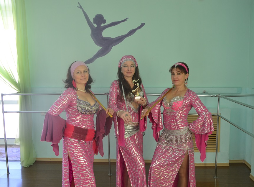 Египетская сила танца принесла "Очарованию Востока" из ЕАО победу на конкурсе в Хабаровске газета "Искра Хингана"