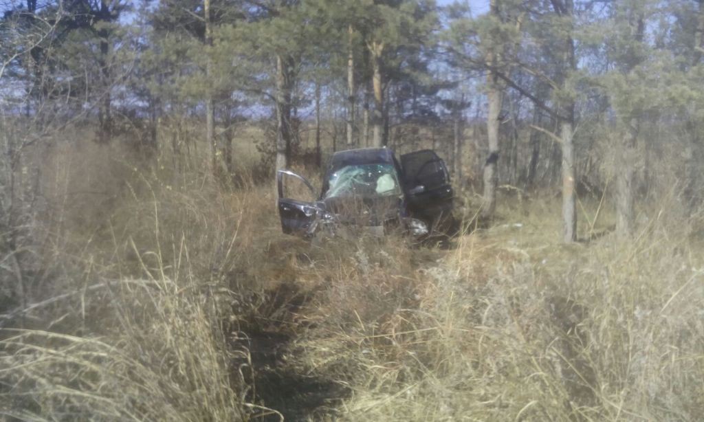 Водитель подшофе и без прав вылетел с трассы и перевернулся в ЕАО