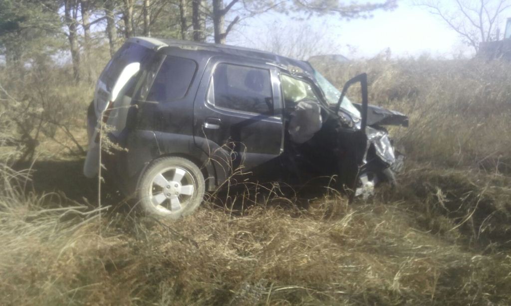 Водитель подшофе и без прав вылетел с трассы и перевернулся в ЕАО