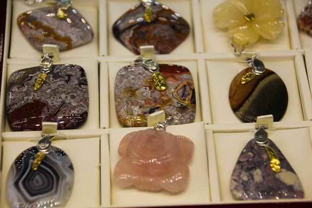 Завод ювелирных изделий открылся в Магаданской области