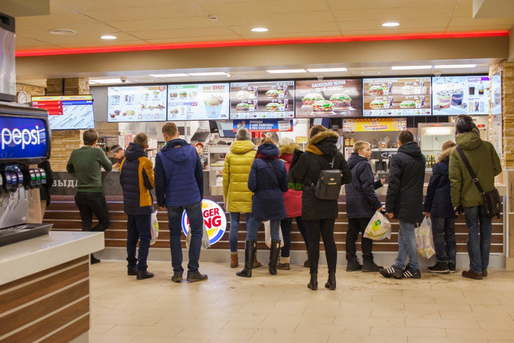 Новый ресторан "Бургер Кинг" открылся в самом центре Владивостока