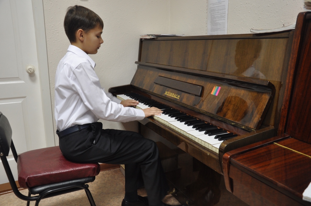 Сочинские уроки от виртуозов вдохновили биробиджанского пианиста на написание музыки