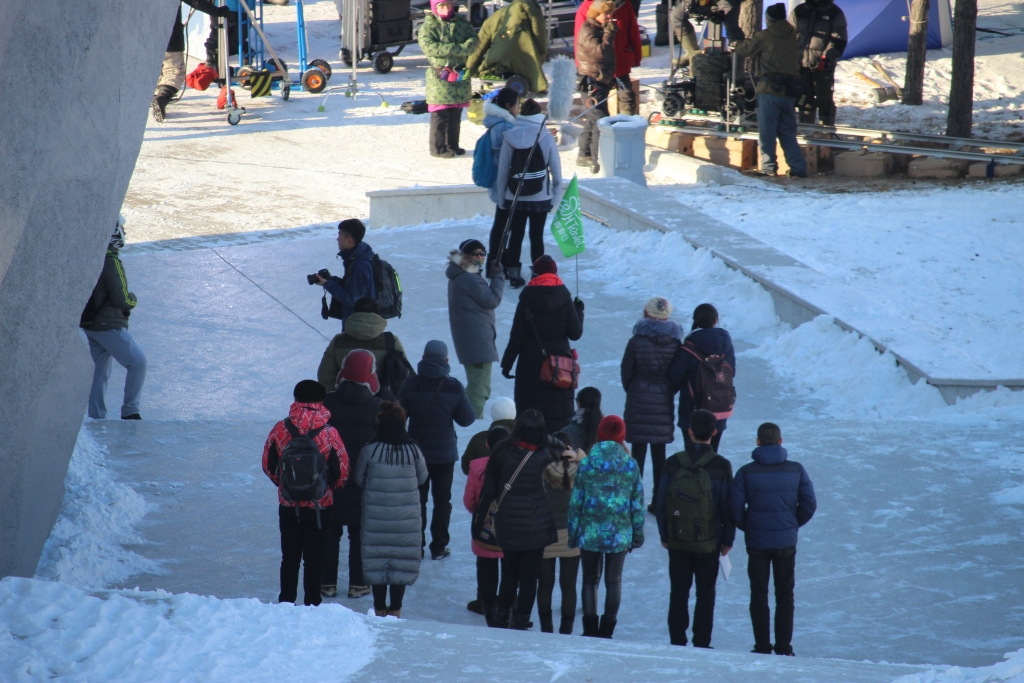 Для участия в картине приглашена китайская массовка.