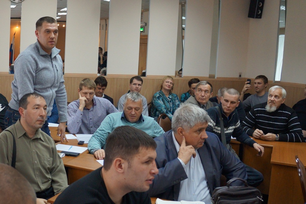 Петр Мавренков задал вопросы о развитии баскетбола в Уссурийске