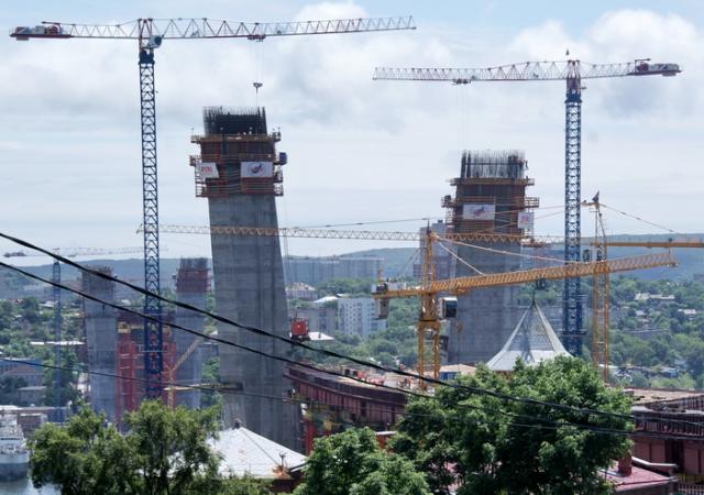 Мост через бухту Золотой Рог Юрий Евдан