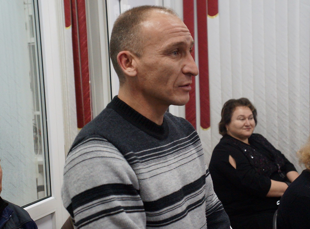 Водитель скорой помощи из Тенькинского городского округа