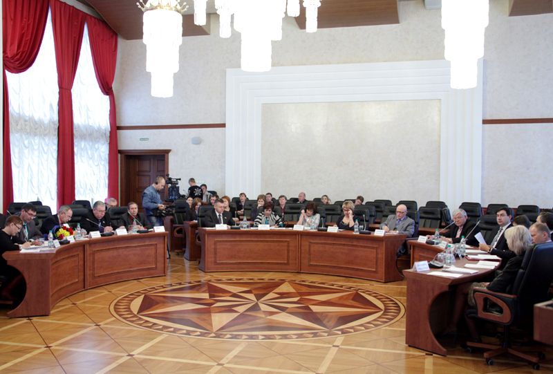 Главный финансовый документ приняли в окончательной редакции  пресс-служба областного парламента