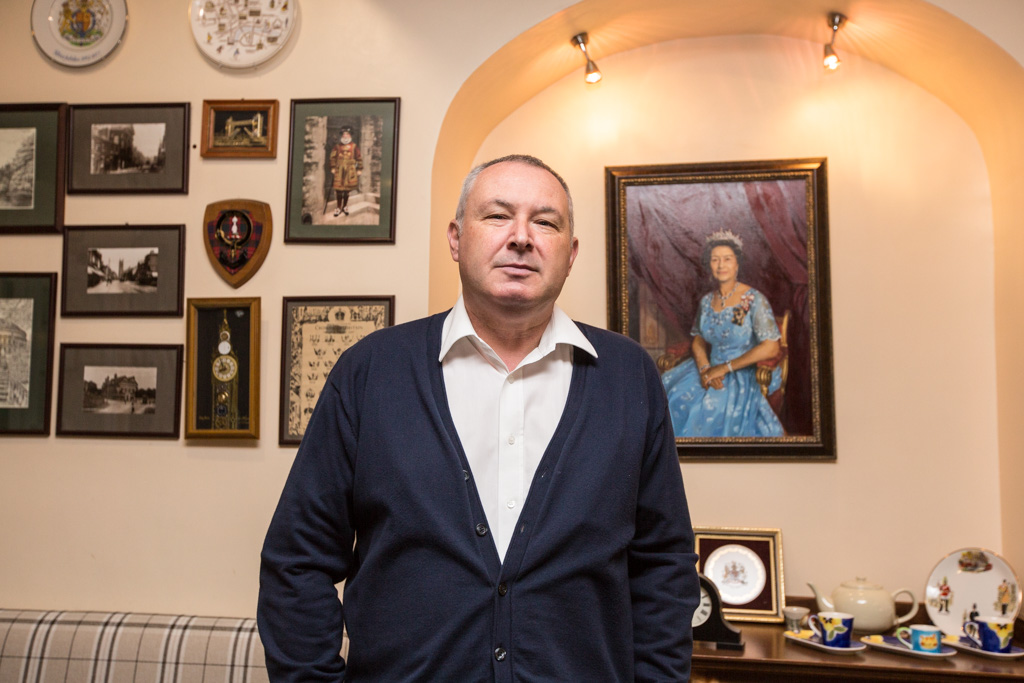 Барри Адамсон