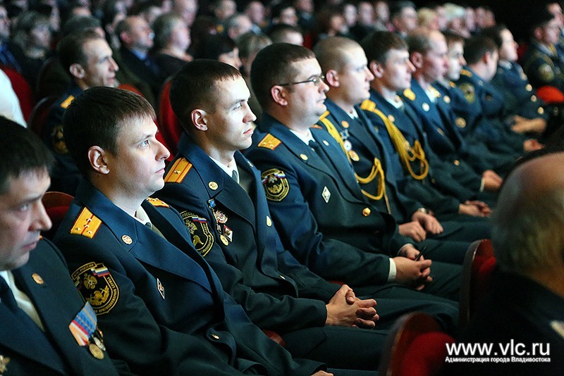 Приморские спасатели отметили 25-летие образования МЧС России пресс-служба администрации Владивостока