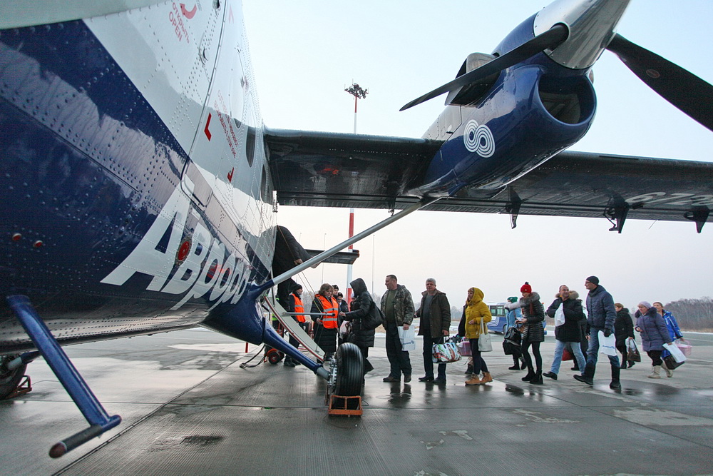 Авиарейс выполняет самолет DHC-6 Глеб Ильинский, "Приморская газета"