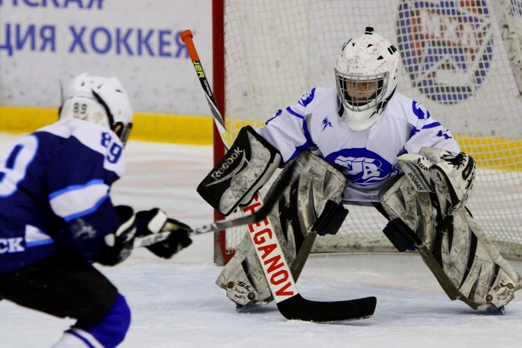 Главный приз сахалинского турнира по хоккею среди детских команд уехал в Хабаровский край