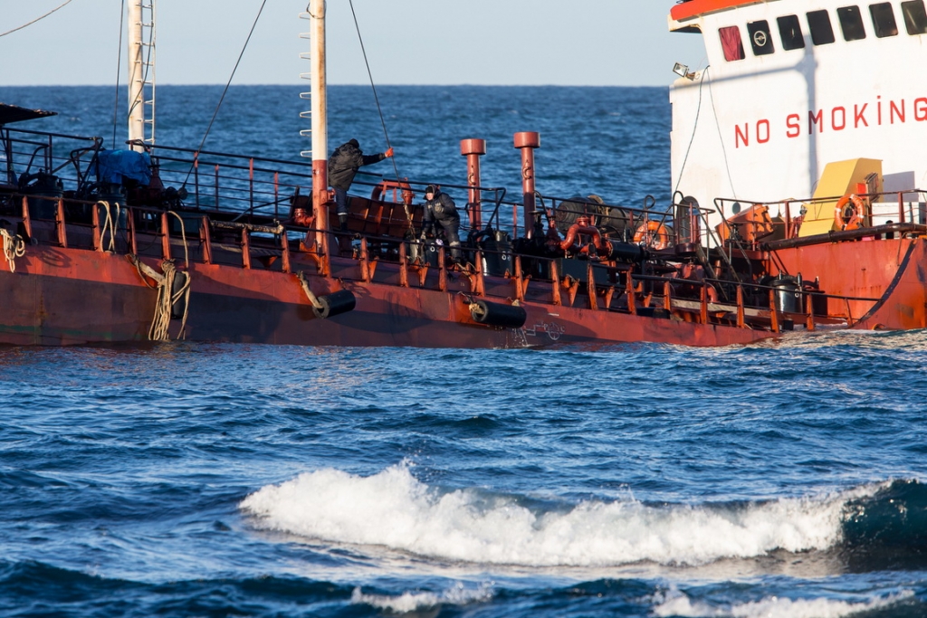 Танкер "Надежда"