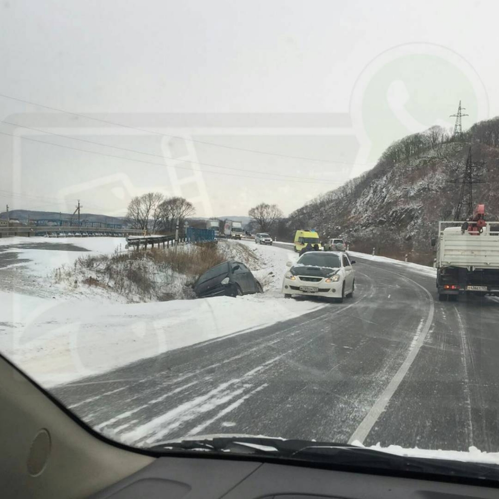 Волчанец, дорога очень скользкая