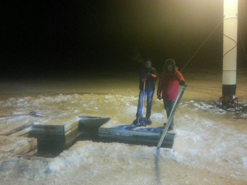 Крест для совершения обряда начали вырубать накануне