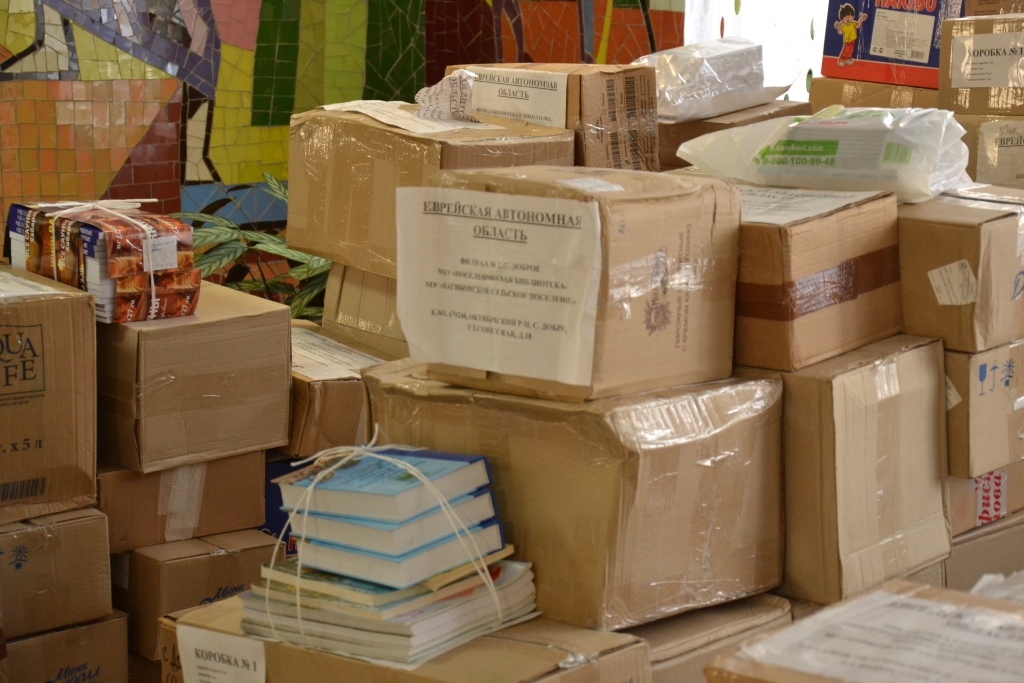 Сельские библиотеки получили 2,5 тысячи новых книг после потопа 2013 года