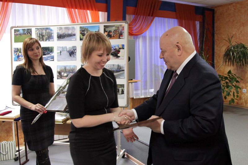 депутаты Законодательного Собрания поздравили РО ДОСААФ с 89-й годовщиной организации