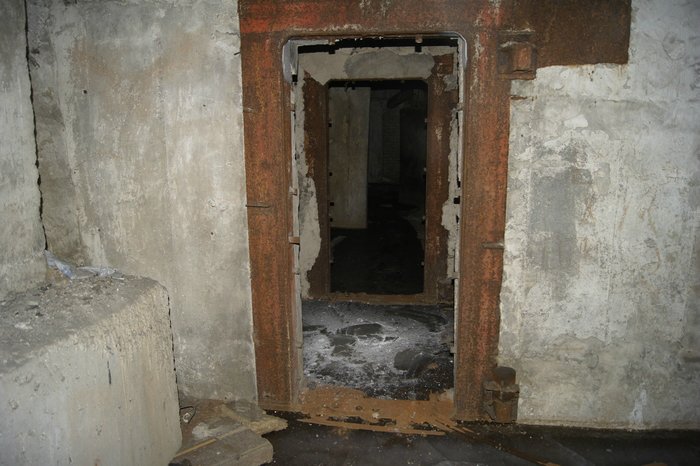 Типичное состояние старых бомбоубежищ Улан-Удэ