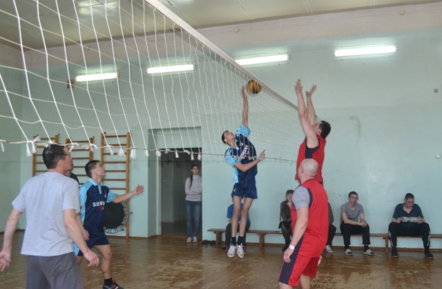 Хозяева выставили своих сильнейших юных игроков