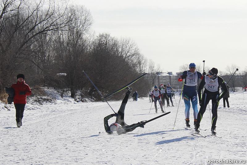 Около 400 любителей спорта встали на "Лыжню России" в Биробиджане
