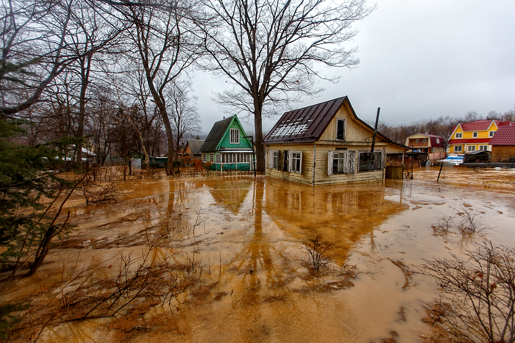 Разлив реки