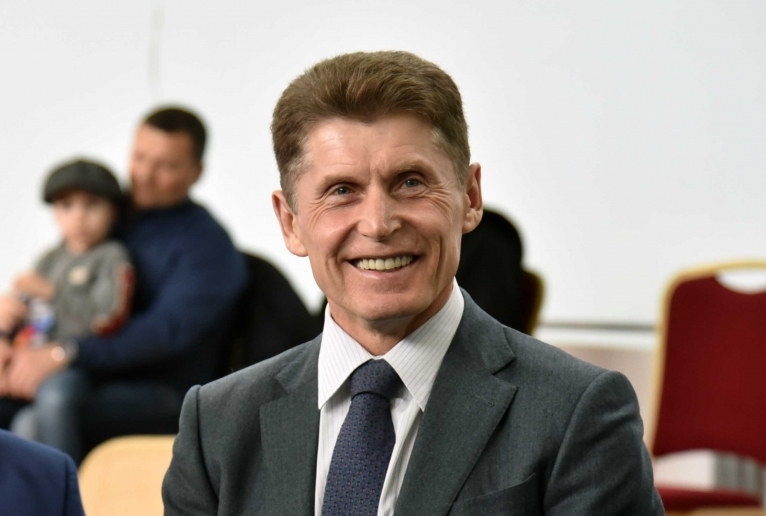 Губернатор Олег Кожемяко