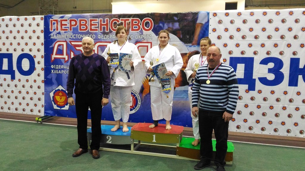 Спортсменка из ЕАО взяла "серебро" в первенстве ДФО по дзюдо в Хабаровске Предоставлено Федерацией самбо и дзюдо ЕАО