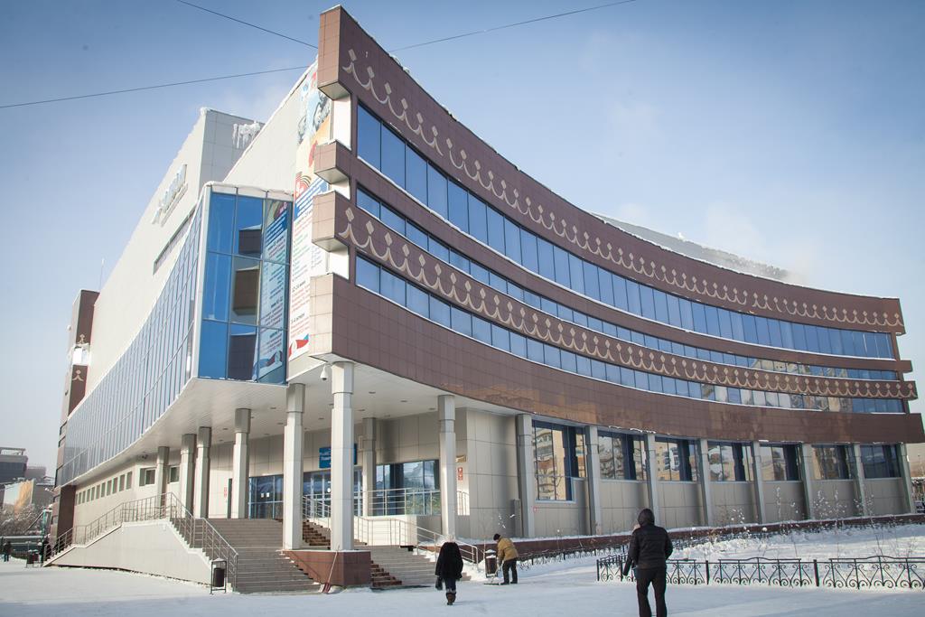 В апреле все спортивные объекты закроются на косметический ремонт в Якутске