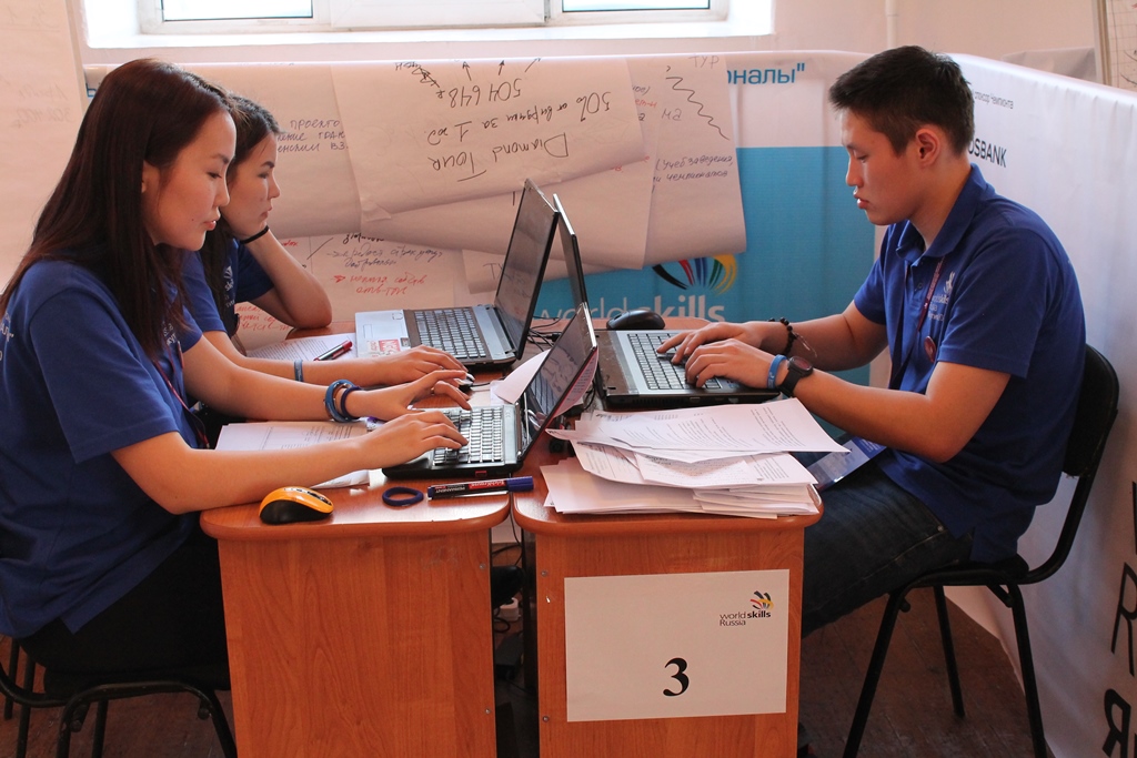 Шеренговые туры по сбору ягод предложили участники WorlSkills Russia в Якутске