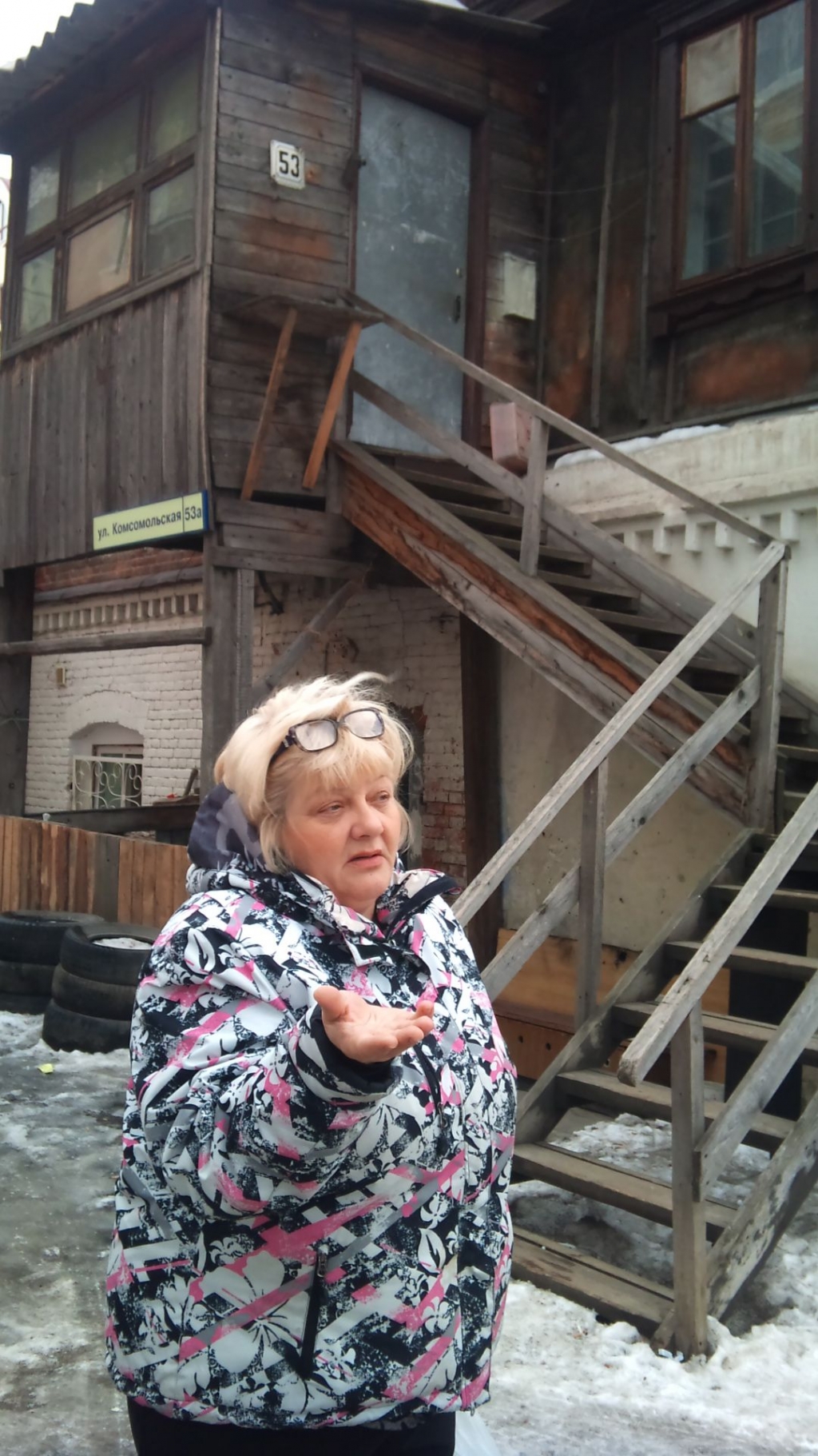 Жильцы домов в центре Хабаровска обливают помоями строящуюся по соседству высотку