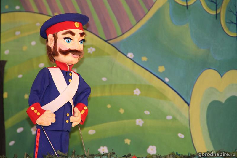 Сцена из спектакля