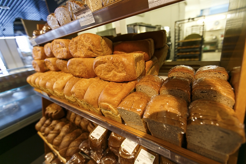 Потребители отказываются от покупного хлеба в пользу домашнего производства