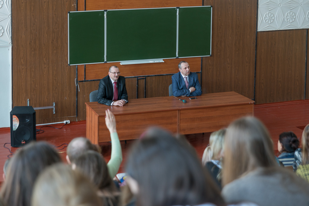 Подписание соглашения и встреча со студентами СВГУ 