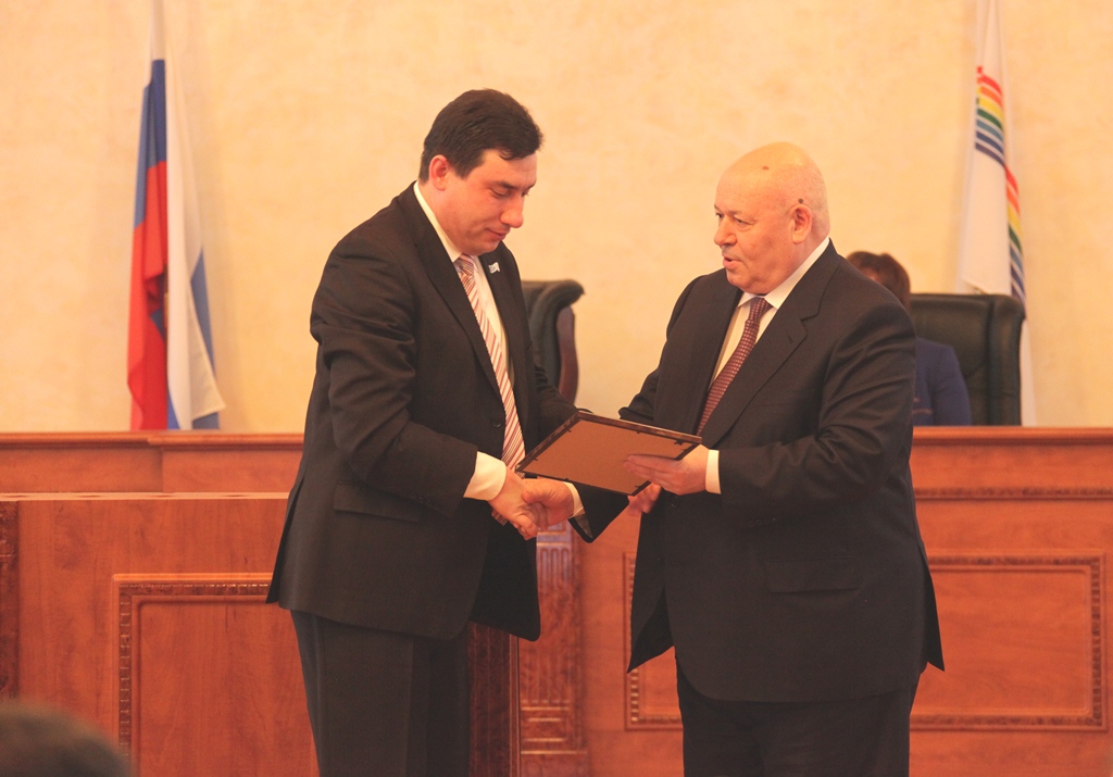 Почетные грамоты Совета Федерации вручили нескольким жителям ЕАО