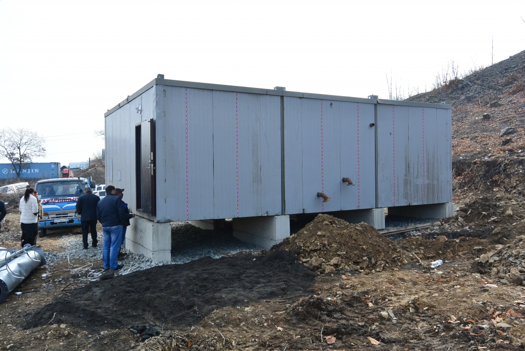 Автоматизированный блок-модуль согреет два многоквартирных дома для детей-сирот