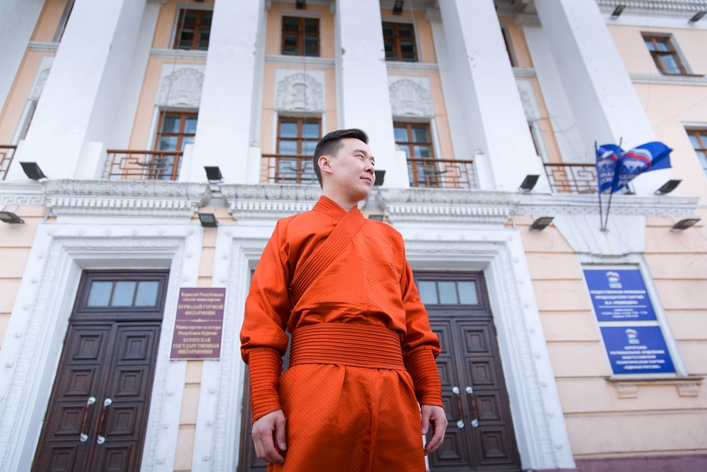 Алдар признался, что чувствовал себя в Монголии, как дома